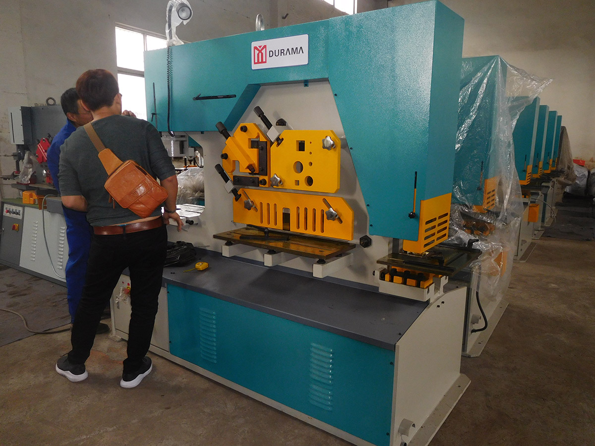 Visita del Distribuidor de Singapur DURAMA